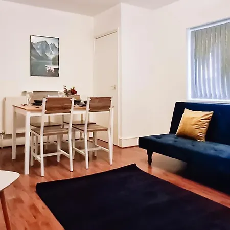 Charming 3-bedroom Near Nec, Airport & Bullring Дом отдыха Бирмингем